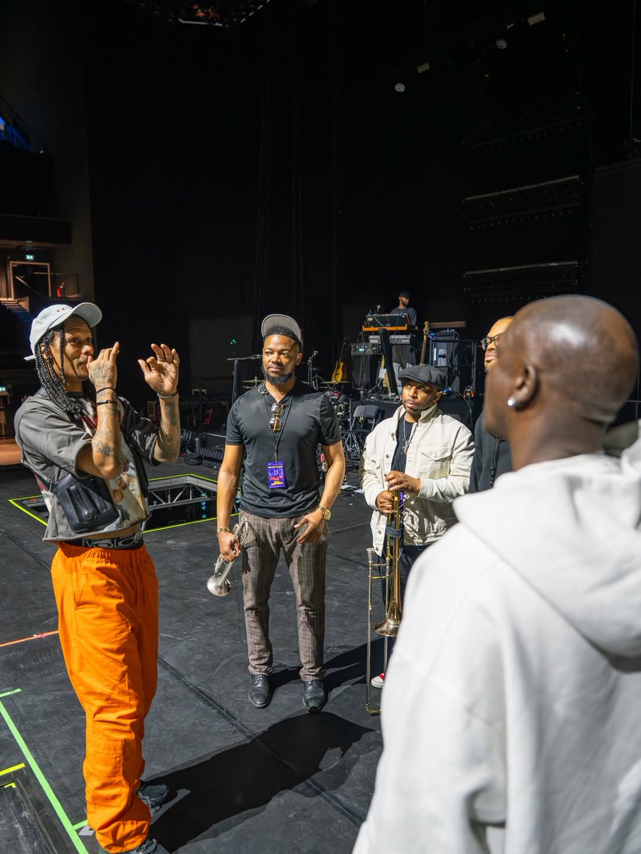 AKON tweet media