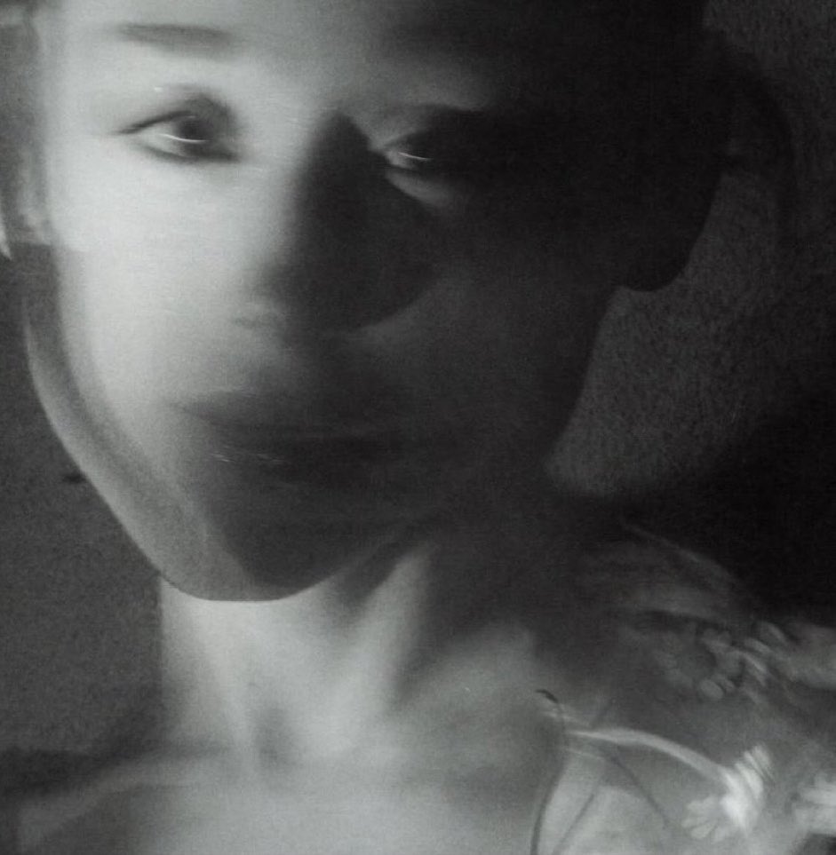 arianaisbrighter ꕤ tweet media