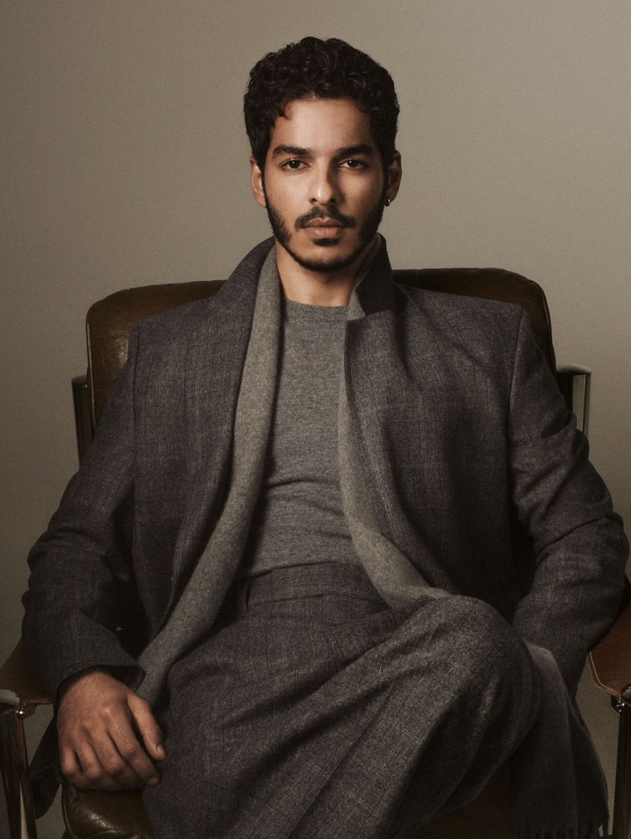 bharatidubey's tweet photo. Happy to see Ishaan Khatter getting his due globally, he has been quietly building a solid body of work and this feels earned!!
#ishaankhatter https://t.co/3kV5bOaNKf