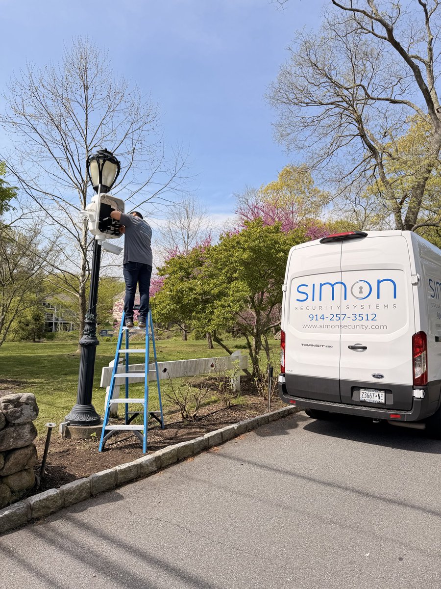 simon_systems's tweet photo. A beautiful day to get your property secured. Be proactive, not reactive.

Out in the field installing a custom video surveillance solution. Every detail matters from mounting to wiring to final setup so our clients get a system they can rely on. https://t.co/ENpTMTITco