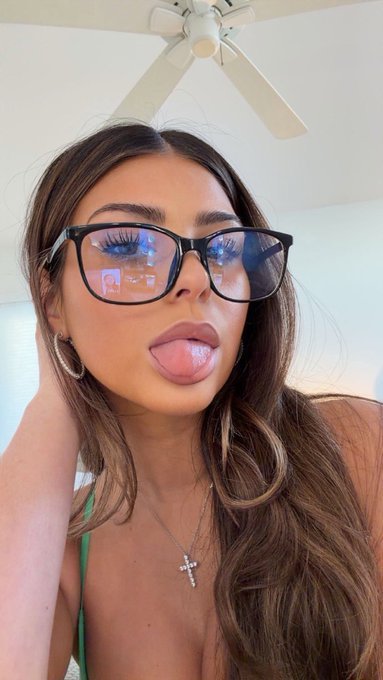 tamari tweet media