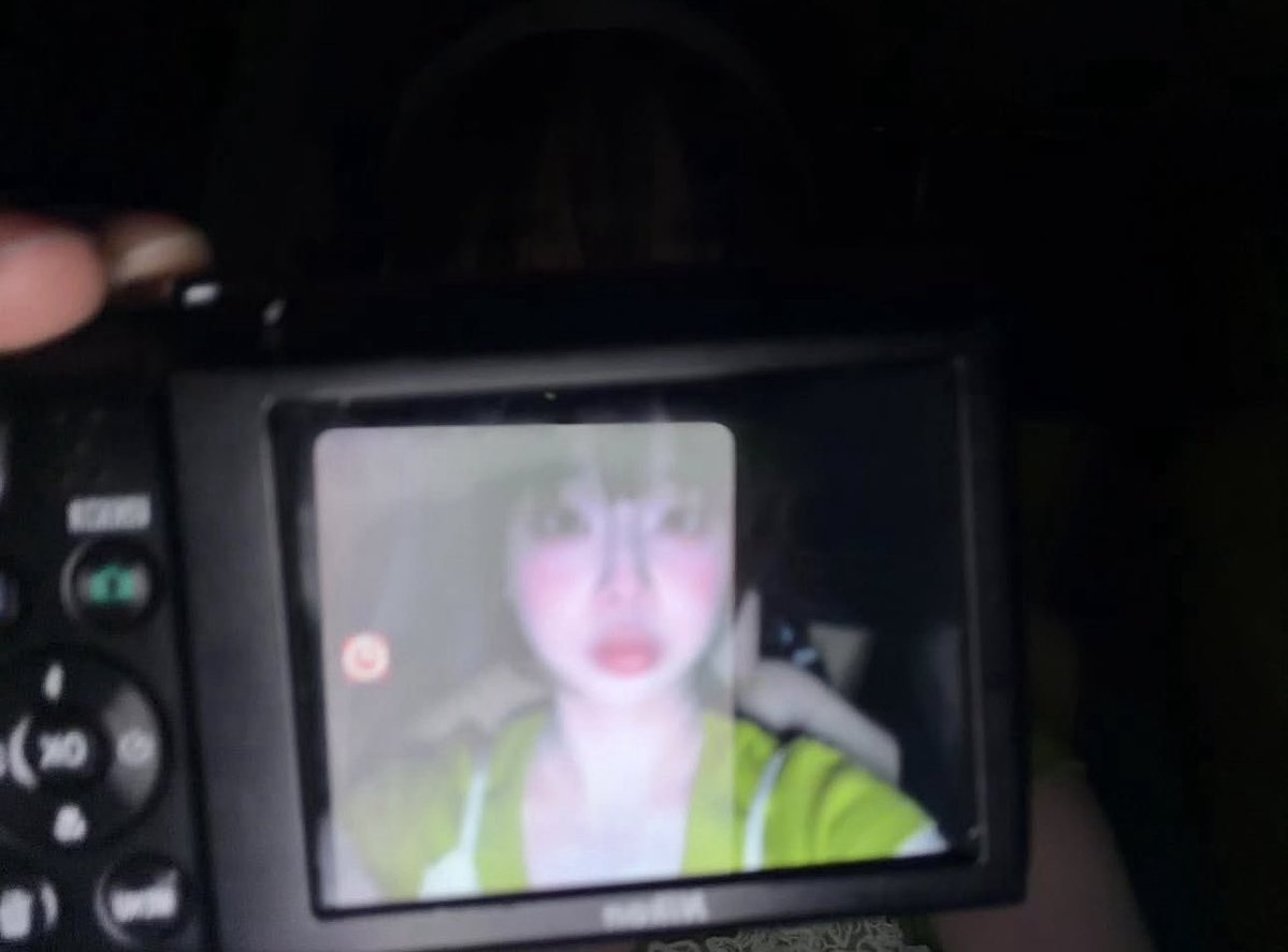 chuu pics tweet media