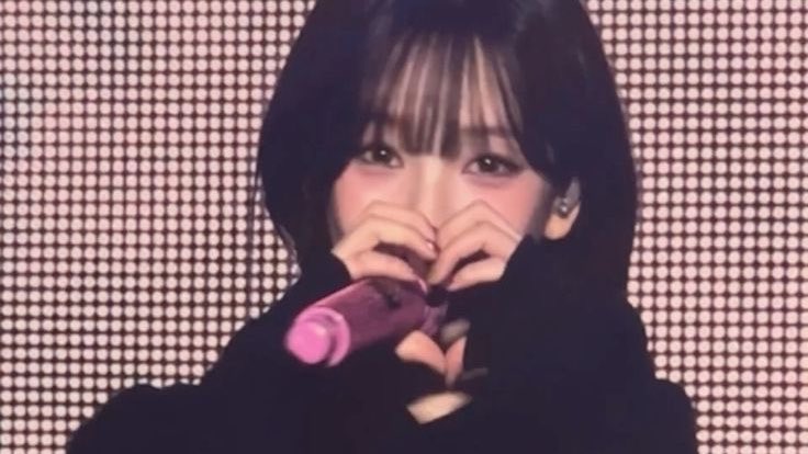 rosie ⏦ﾟ♡︎ tweet media