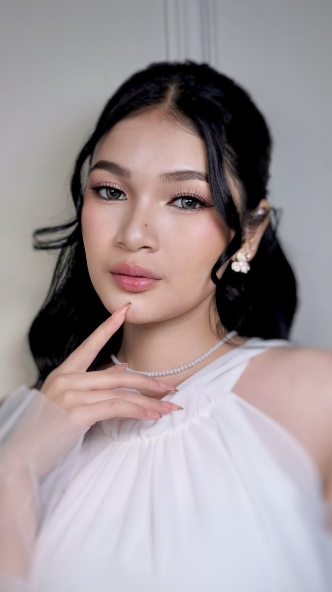 betheoneonly_'s tweet photo. Hai buat yg lagi nyari atau cari mua, aku mua Bekasi Jakarta bisa untuk wisuda, photoshoot, lamaran, bridesmaid, boleh untuk tanya2 pricelist dm atau wa aku yaaa https://t.co/1kTACMadcM #muabekasi #muajakarta https://t.co/1Q29g2cqTS