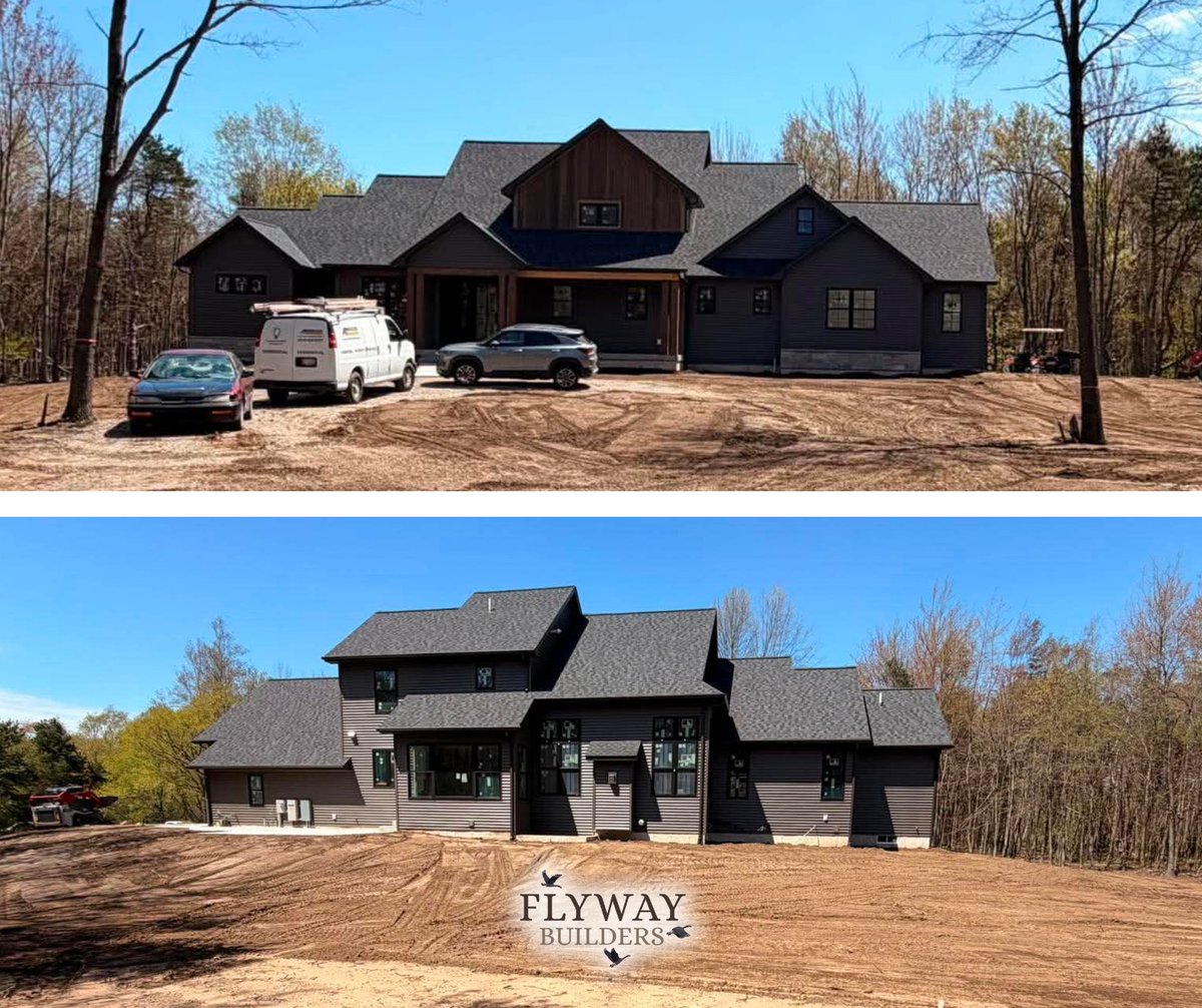 FlywayBuilders's tweet image. Let's check in on the progress of our #WestOliveMI #customhome build site... Countertops of various #naturalstone materials in the kitchen &amp;amp; bathrooms and backsplash masonry for the main floor &amp;amp; basement kitchens are being installed.

flywaybuilders.com #WestOliveMI 🏡✨