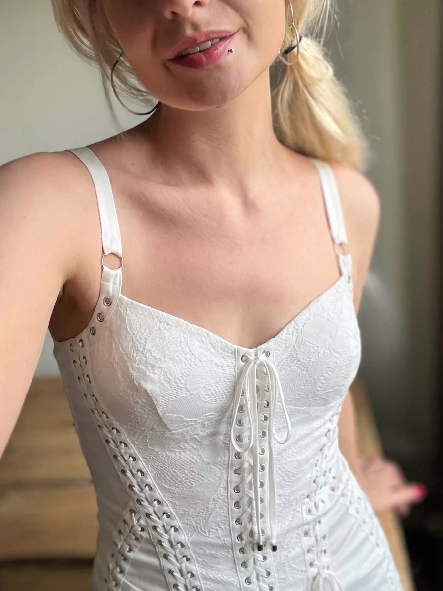 Lana tweet media