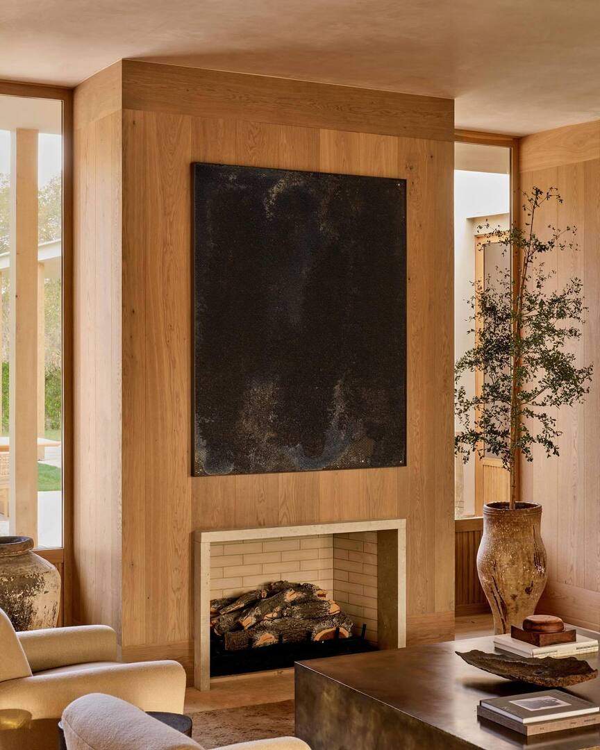 CAP_ART_'s tweet photo. Stone Meadow Residence, Montecito 
•
Designed by renowned architect @manuelcervantes in collaboration with @plusdevelopment, with interiors furnished by @corinnemathernstudio, collectible design pieces by @studiobalestra, interior styling by @rowelosangeles and art collection … https://t.co/qpq22EBFhT