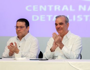 RdTeletipo's tweet photo. El ministro del MICM, Eduardo (Yayo) Sanz Lovatón, calificó como oportunas las medidas del Gobierno para mitigar el impacto económico del conflicto en Medio Oriente.

Más info: https://t.co/aCcRC3OGR5

#RD #Economía #Noticias https://t.co/xrHVIXVWqk