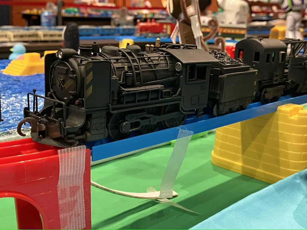 taisun15plarail's tweet photo. いやはや、、この作品も見れるとは、、
もはや模型です
超精密プラレールかっこよすぎる

#ふちゅう15 https://t.co/MbxFmjIMKk