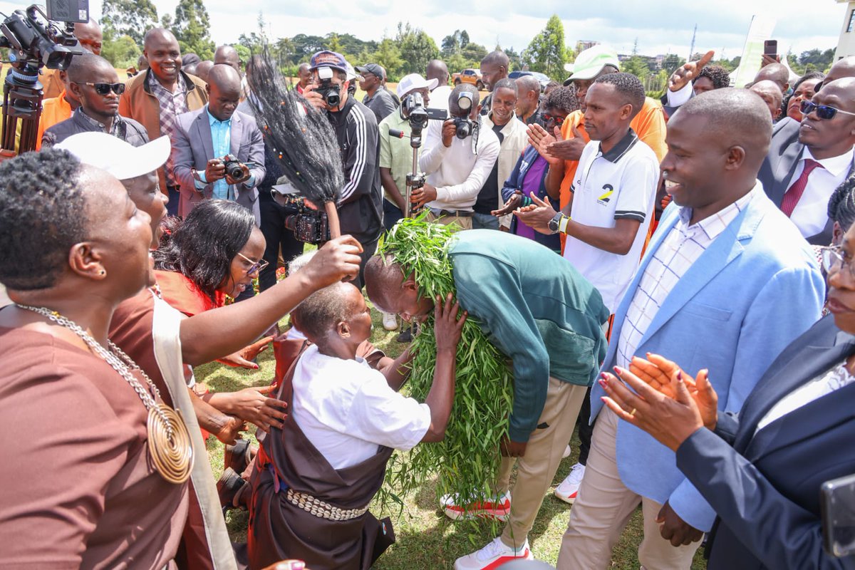 KorirOfficial's tweet photo. World marathon record holder Sebastian Sawe was accorded a grand reception in Kapsabet following his historic sub-two-hour triumph at the London Marathon, a moment that brought together legendary retired athletes and current stars in a powerful celebration of Kenya’s athletics excellence!