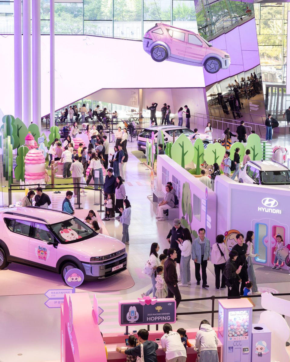 Hyundai_Global's tweet image. Celebrate Children’s Day with Hyundai and Catch! Teenieping 💖

Hyundai reunites with Catch! Teenieping to bring joy, imagination, and adventure to kids and families around the world.

Now open at Hyundai Motorstudio Goyang &amp;amp; Busan.

#Hyundai #Teenieping #YouthAdventure2026