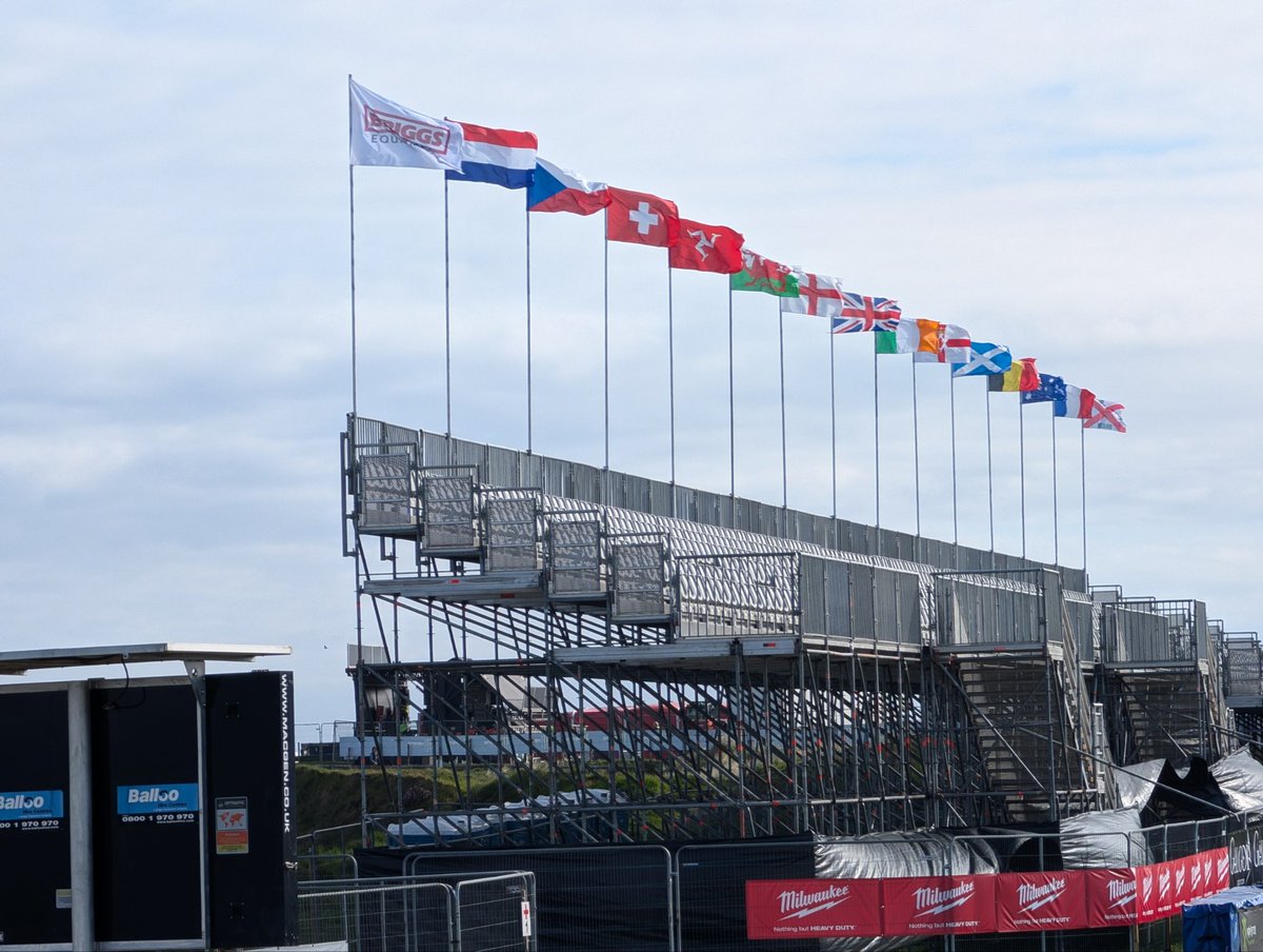 BC_Tweeting's tweet photo. Race week, North West 200 / #NW200
Public roads will be closed just before practice races &amp; the main races, where speeds of over 200 mph will be achieved. 
Hope it stays dry &amp; safe for the largest sporting event in Ireland.

Got to love it https://t.co/WVHsGxSpH3
