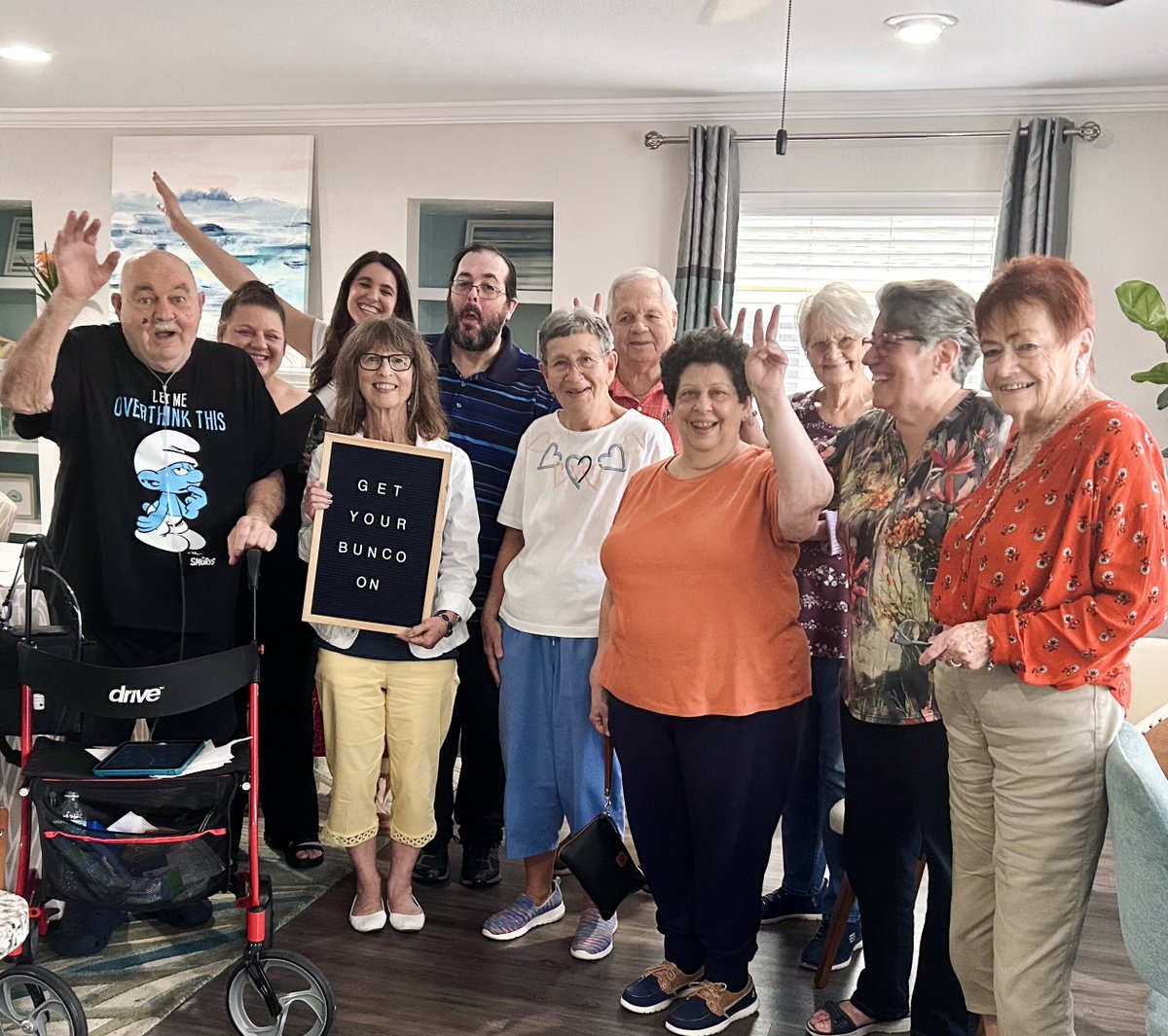 AptLife's tweet photo. Bunco nights and neighbors go hand in hand. 🤝 🎲 Whether you're a seasoned pro or first-time player, there's a seat for you at our table. Come and be our neighbor!

(Pickwick Flats in Jacksonville, Florida) https://t.co/6Dba9S001W