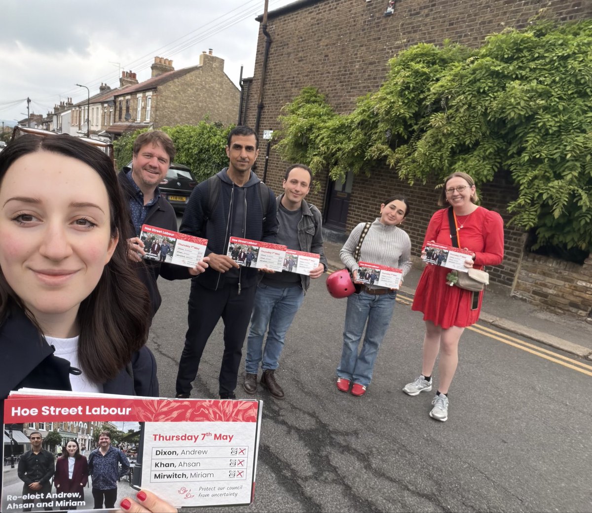MiriamMirwitch's tweet image. 3 days to go!

It’s been lovely to spend Bank Holiday Monday out speaking to residents in Walthamstow Village and Hoe Street ward about the local elections with @AhsanKhan_wf, @andy__dixon and fantastic teams.

Use all of your votes to #VoteLabour on Thursday 7 May.