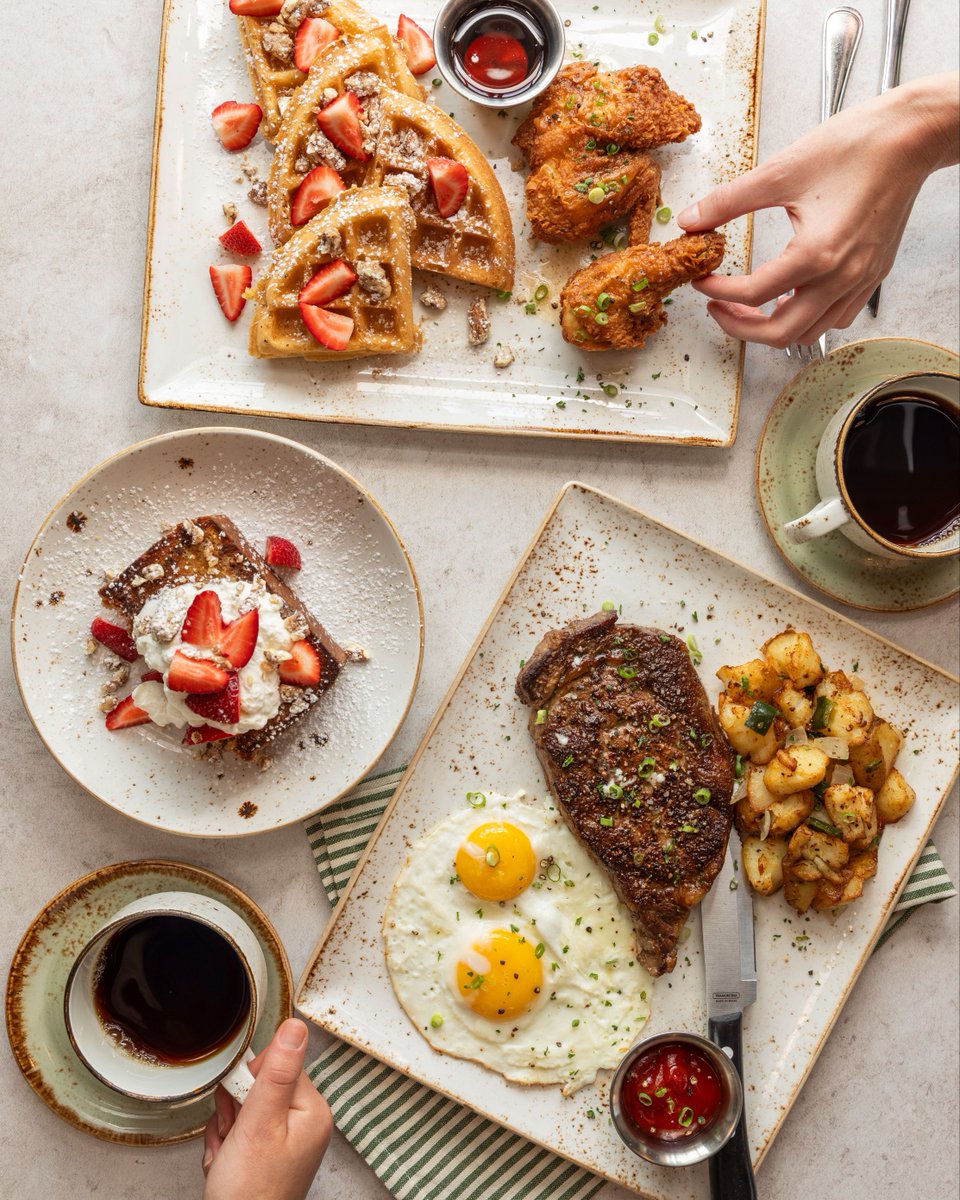PappasDeltaBlue's tweet photo. We asked mom, and she said she wants Delta Blues Brunch for Mother's Day. You're welcome! 💐 https://t.co/gJED4I8Hvz