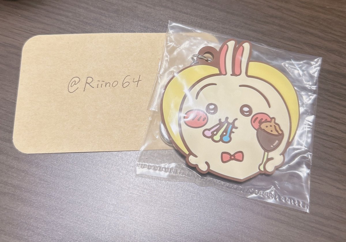 Riino64's tweet photo. ちいかわ ハートのラバーマスコット 交換

【譲】うさぎ

【求】モモンガ

郵送での交換希望です。
よろしくお願いいたします。 https://t.co/cAJLjHQV2O