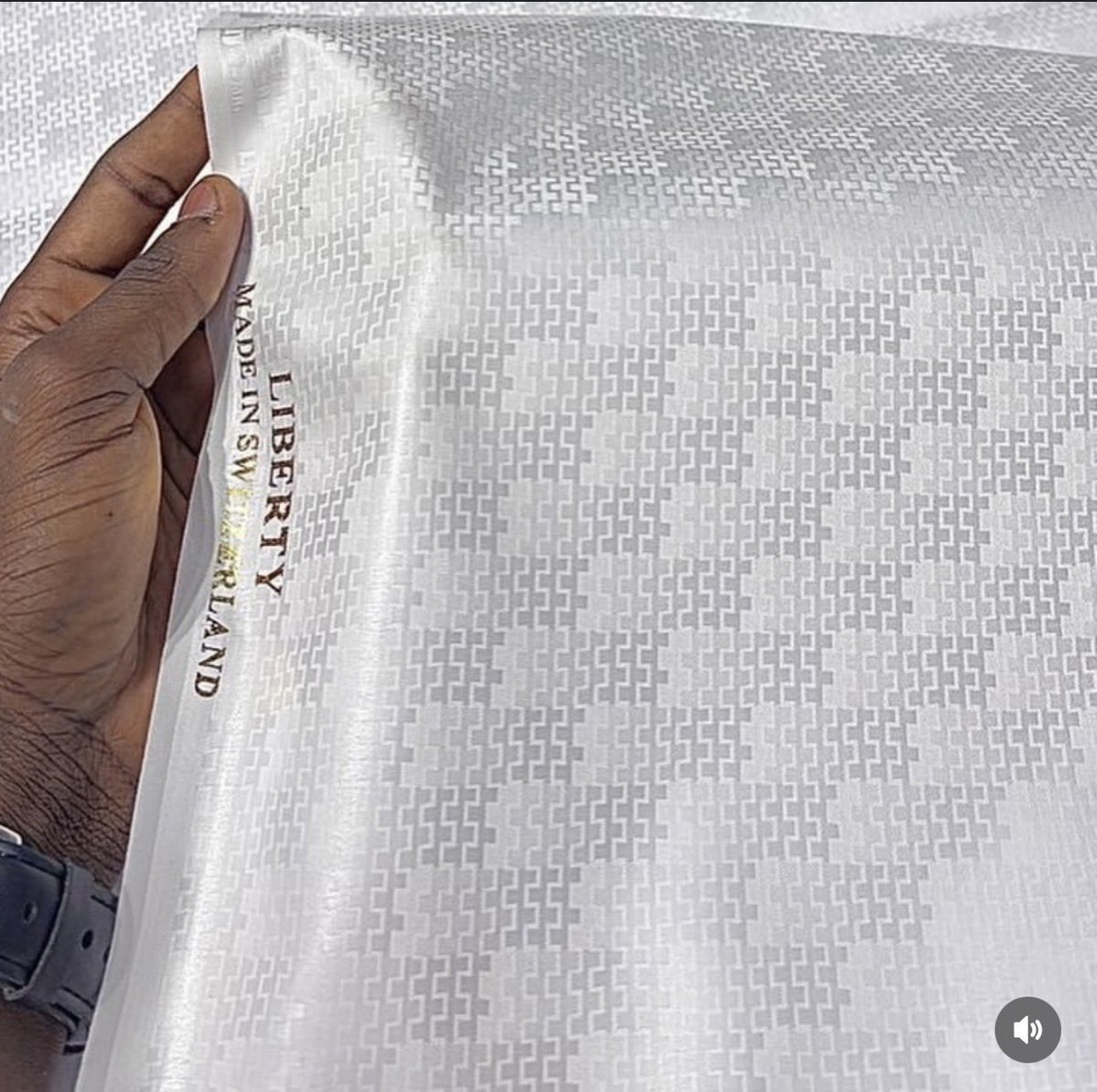 MuhaAly's tweet photo. LIBERTY SWISS 🇨🇭🇨🇭🇨🇭

Price: 14k

Location: Kano 
Delivery: Nationwide 
WhatsApp or Call 08068363401

Please retweet and patronize https://t.co/n4N6xqpzt2