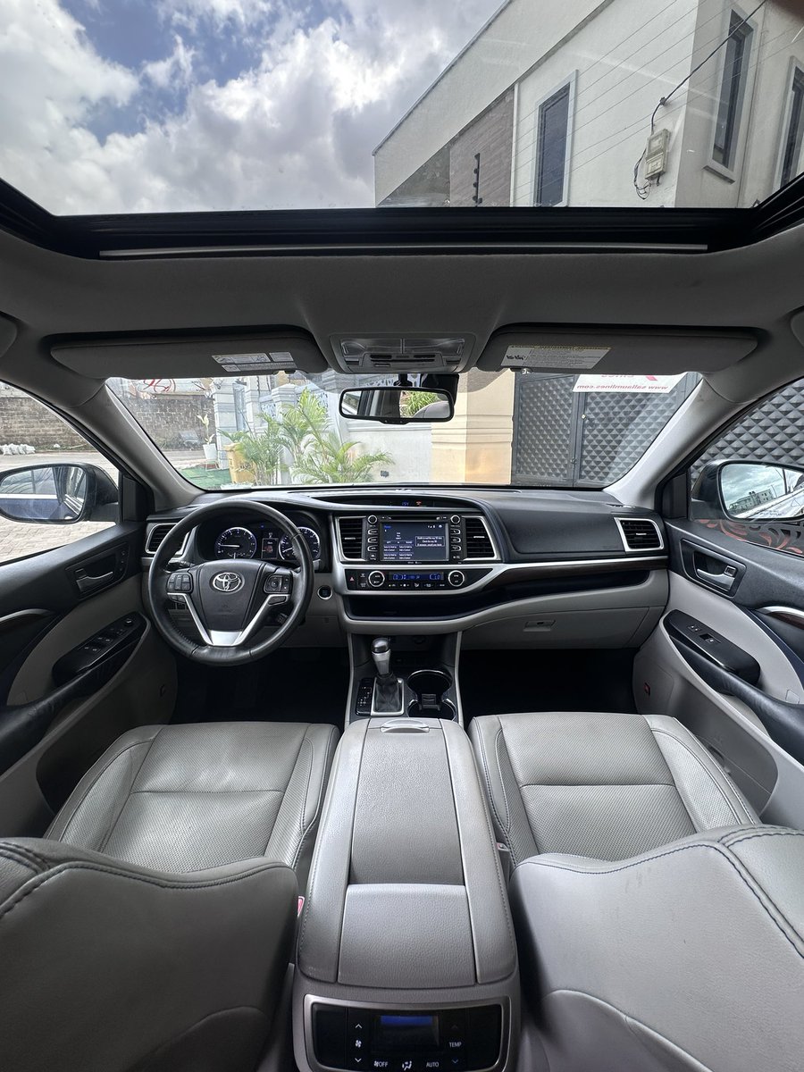 Auto__wheels's tweet photo. NEW ENTRY‼️‼️
Brand: Toyota 
Model: Highlander limited
Year: 2015
3 rows
Thumb-start
Reverse camera 
___________________

Condition: Foreign used 🇺🇸
____________________
💯 Buy and drive
Call 📞/WhatsApp: 08166239674

Price: 28.5m

Location: Lagos
#palmer #chelsea #gooddeals https://t.co/EtZ5UI14En