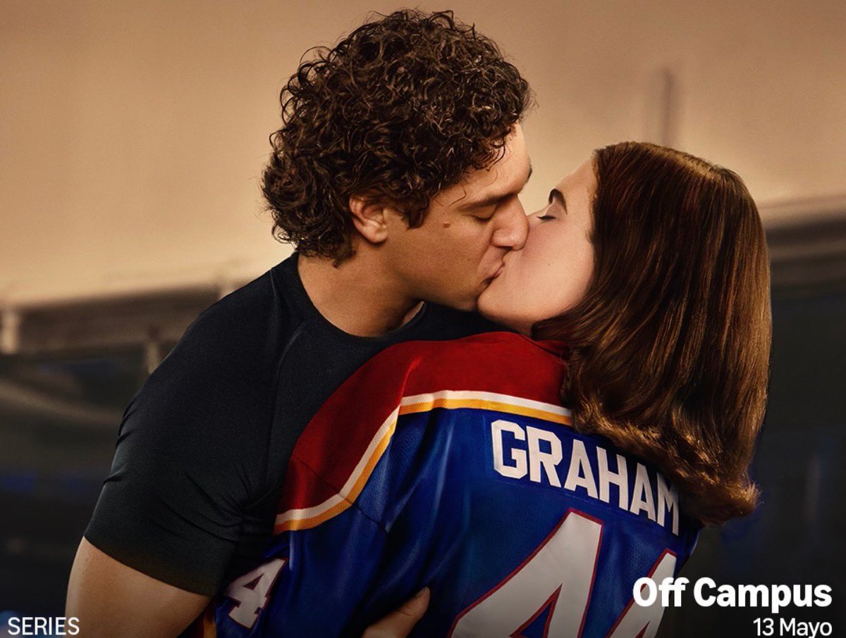 Love this new photo of our Hannah and Garrett 🥹🥰 #OffCampus