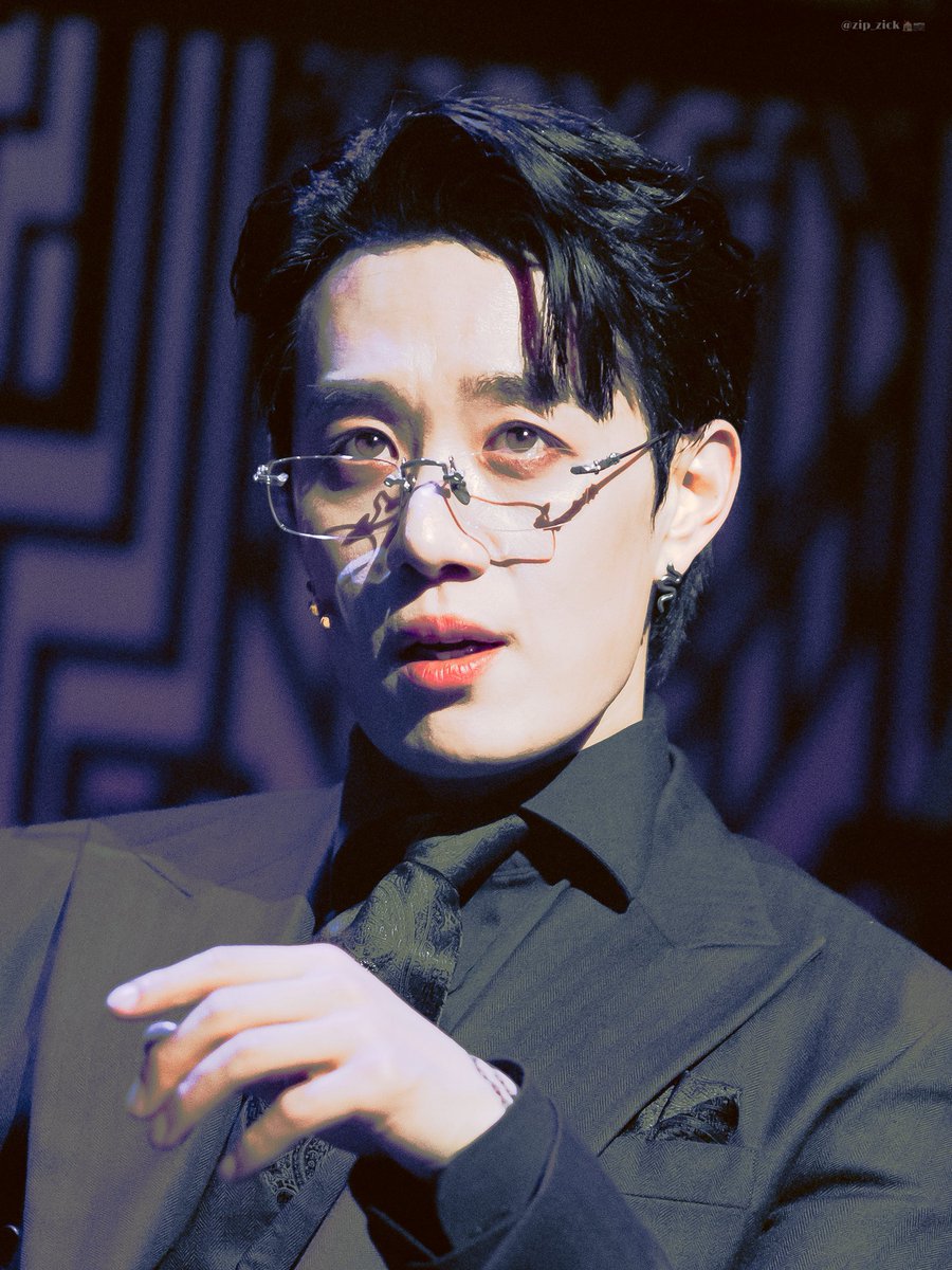 zip_zick's tweet photo. 260503D 뮤지컬 비스티
지워지는 순간을 견딜 수 없다면 (Rep.)

이재현 | #최호승 https://t.co/y49ga2ny1x