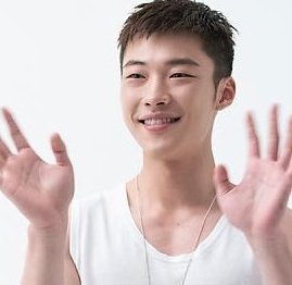 어린이날만 되면 나 이 사진 주섬주섬 꺼내오는듯 🥰🤍