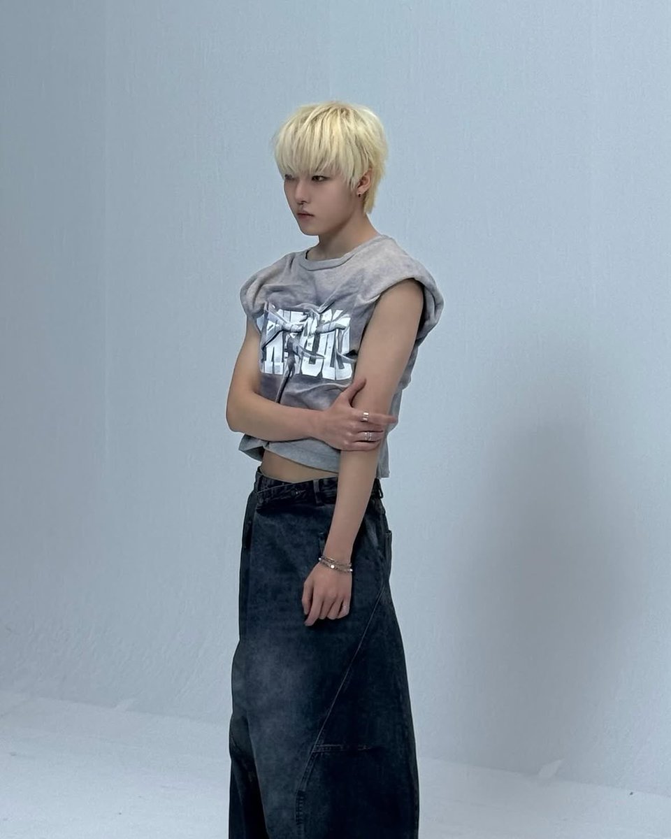 su 合★꩜ tweet media