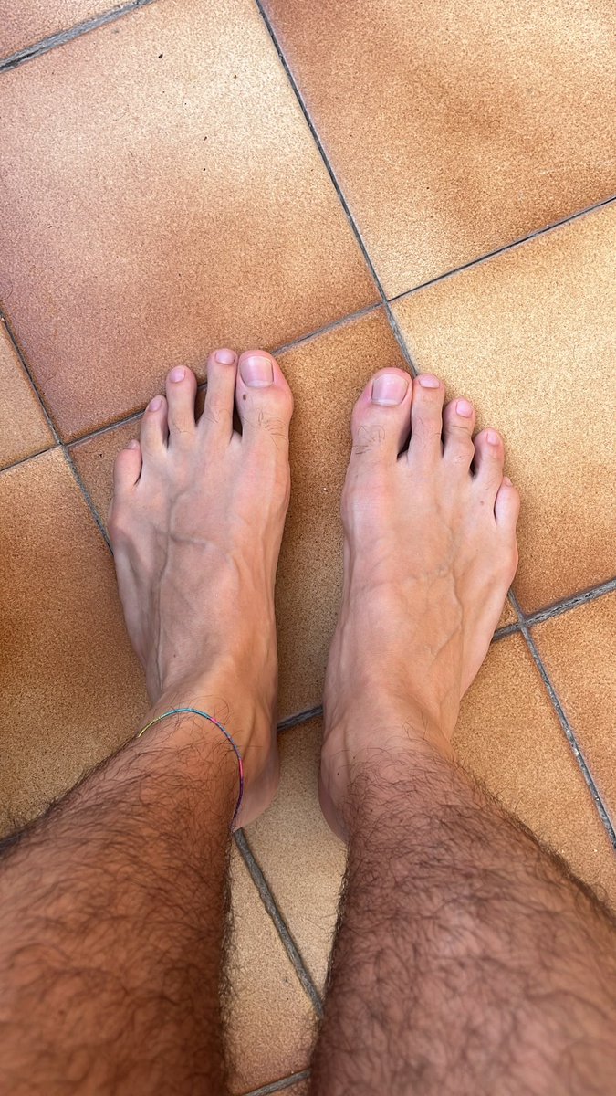 PureGreekFeet tweet media