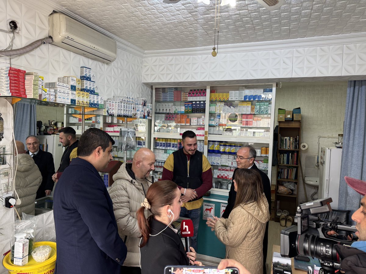 nazimmsaglam's tweet photo. 81 ilde eş zamanlı saha çalışmamız kapsamında,
Cumhuriyet Halk Partisi Gölbaşı İlçe Başkanlığı olarak ilçemizde vatandaşlarımızla bir araya geldik. https://t.co/AZPYmEPZZm