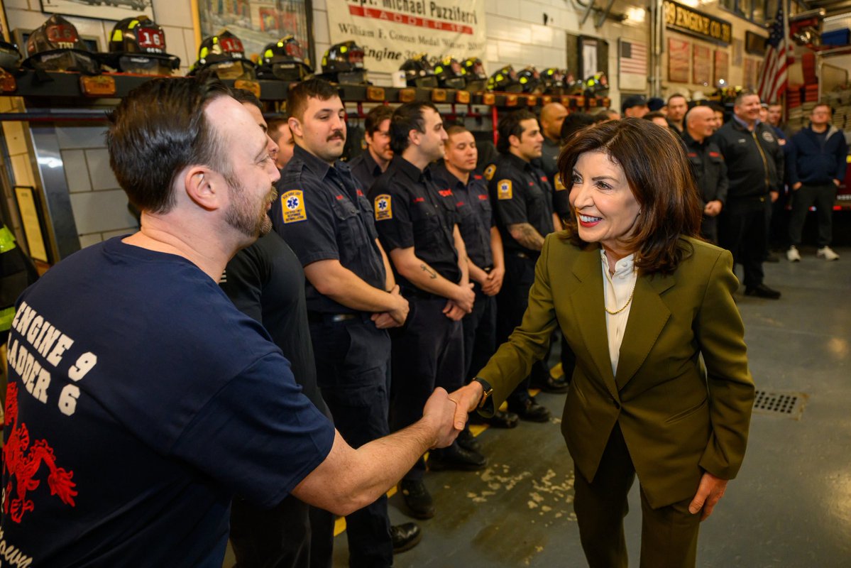 Governor Kathy Hochul tweet media