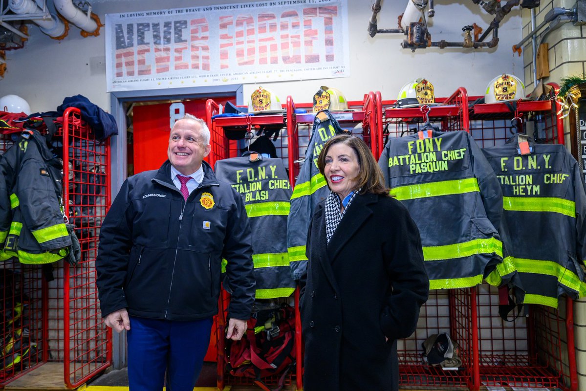 Governor Kathy Hochul tweet media