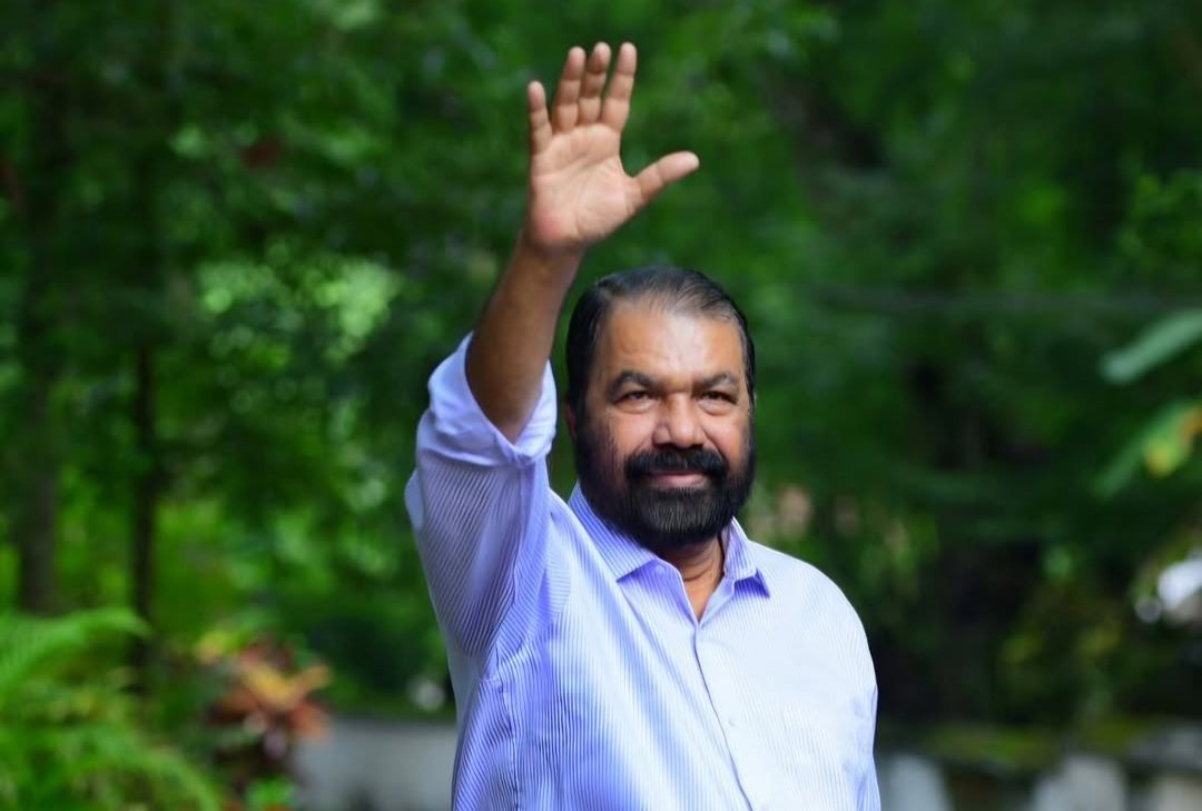 appumon4K's tweet photo. കേരളം കണ്ട ഏറ്റവും മികച്ച വിദ്യാഭ്യാസ മന്ത്രിയായിരുന്നു. അഭിമാനത്തോടെ മടങ്ങാം. തിരിച്ചു വരും അത് ഉറപ്പ്. ❤️ https://t.co/HtXsVAeYxg