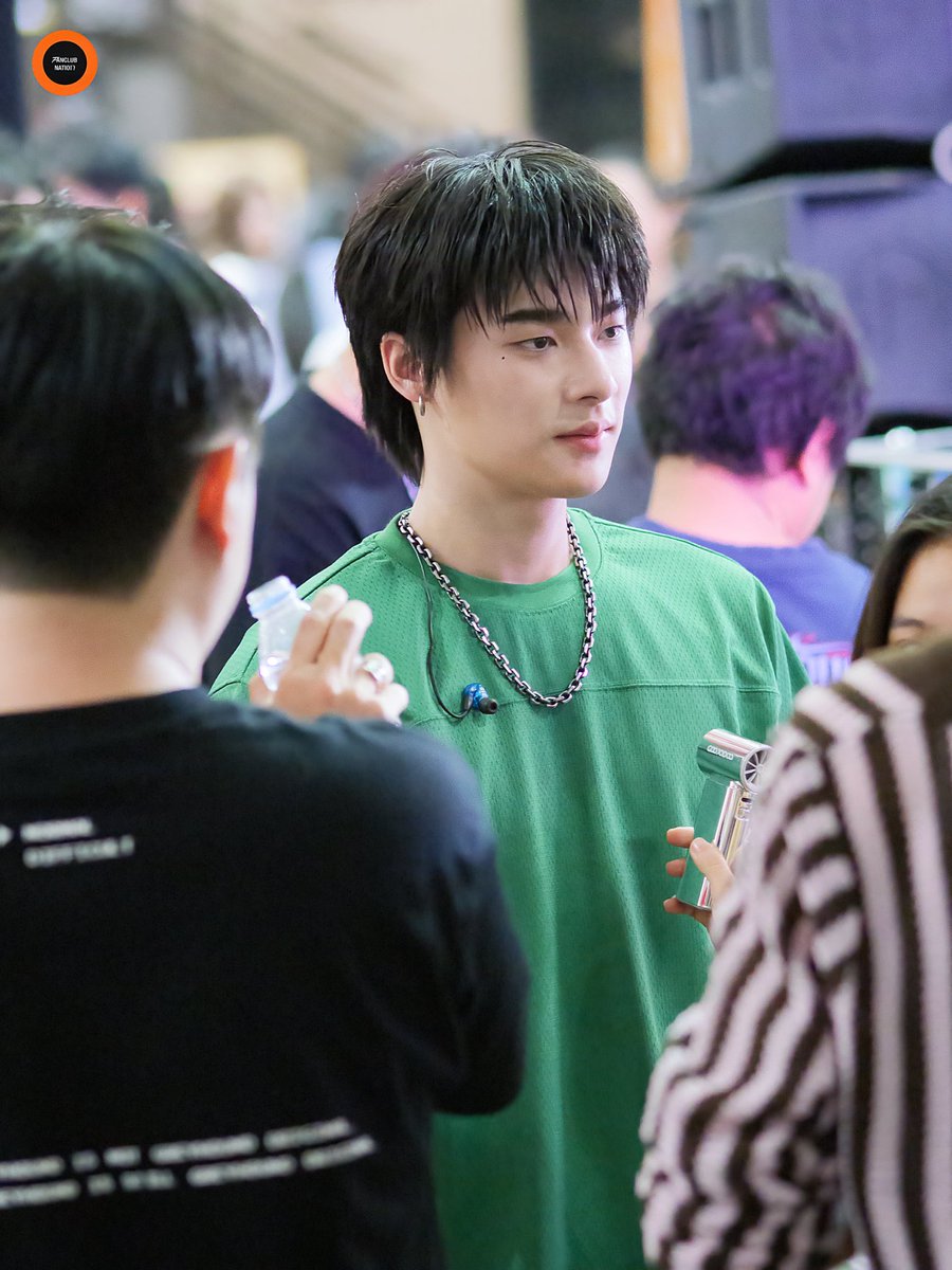 หล่อมากเจนัส 💙💚
#EsplanadeTeenSummerFest2026xVVV
#VVV_TRIPLEV 
#JANUS_VVV