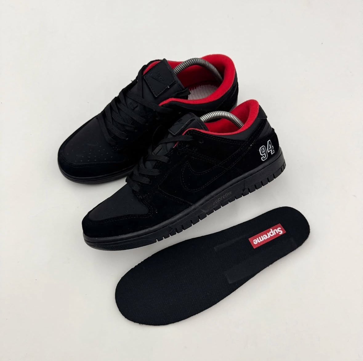 𝒴𝓋𝑜𝓃𝓃𝑒 𝓢𝓷𝓮𝓪𝓴𝓮𝓻 𝓹𝓵𝓾𝓰👟😌 tweet media