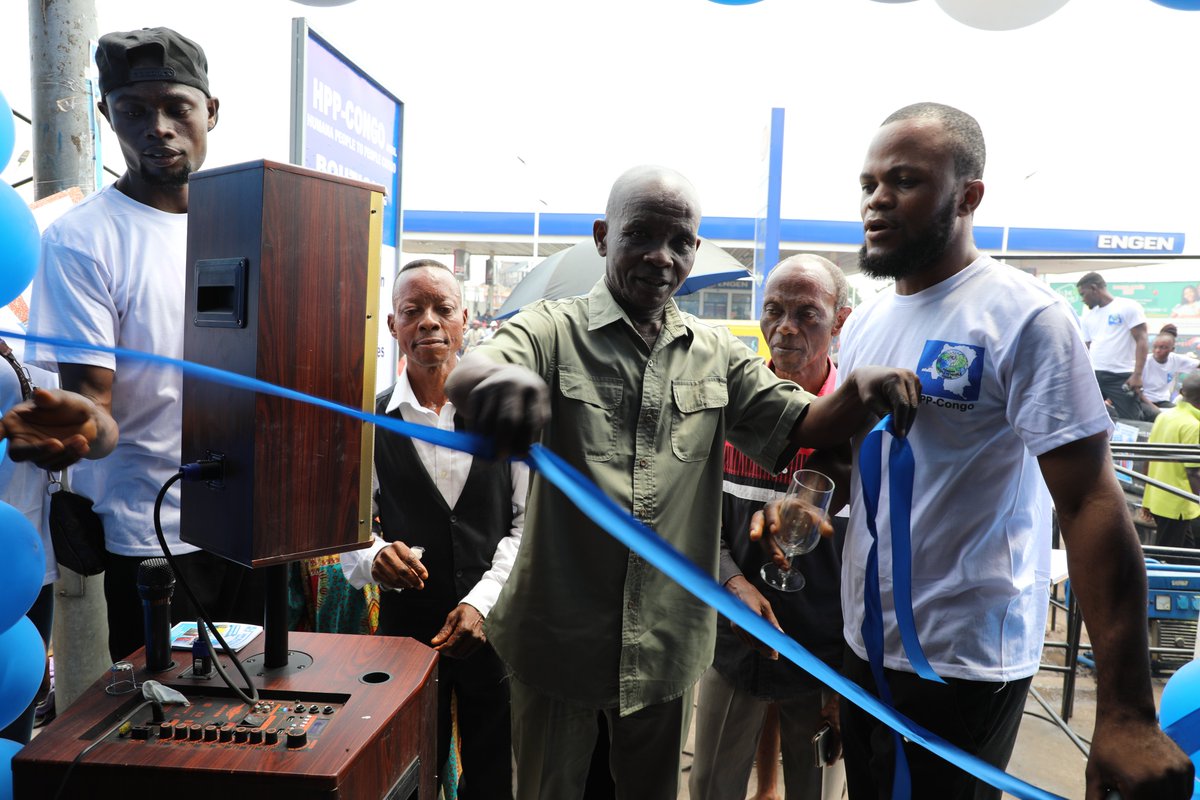 HPP_CONGO's tweet photo. Le Go est donné aujourd’hui pour la 9ᵉ boutique de HPP-Congo par le chef du quartier en présence du Directeur National de HPP-Congo.
Tout ce que vous aimez en un seul endroit.
Adresse: Place Sainte-Thérèse de Nd’jili, sur l’avenue Kinkusu nᵒ 5, Q4 Nd’jili https://t.co/DeE53GCIfp