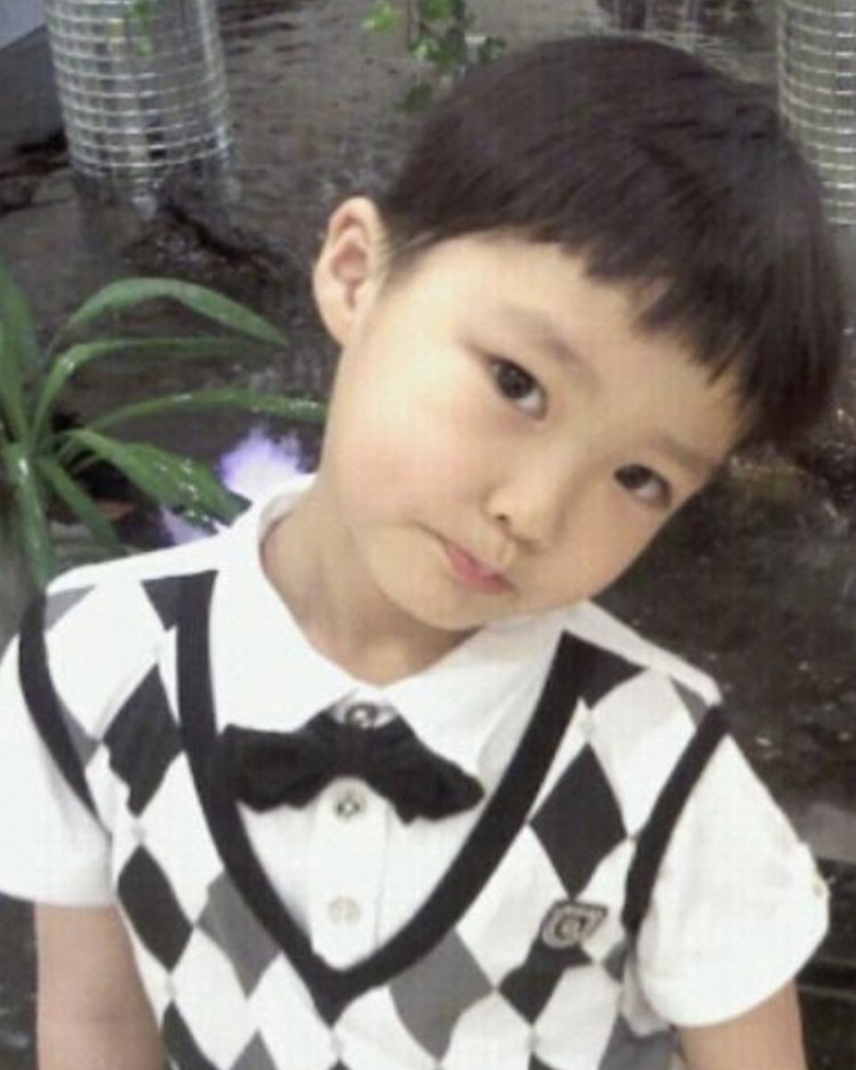 빈 tweet media