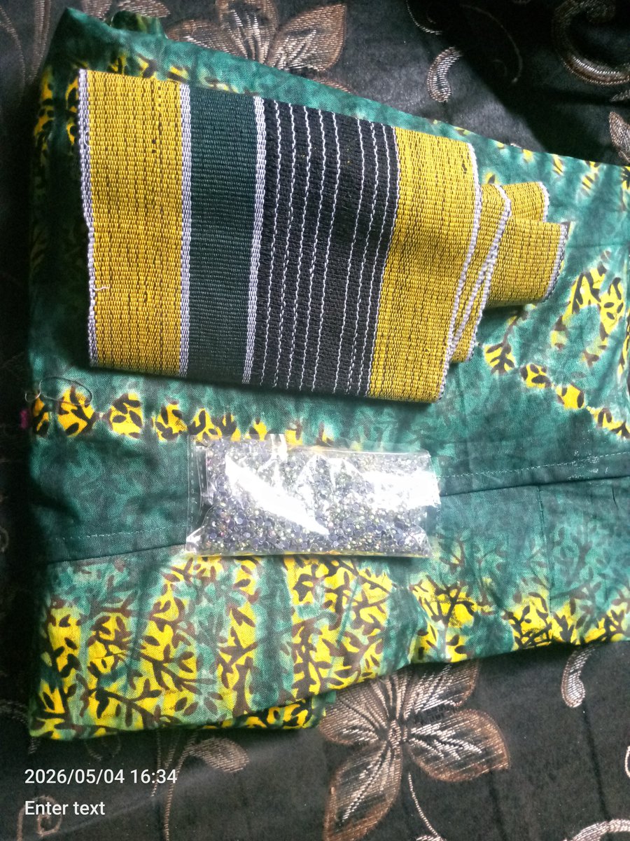 Ifeoluwadolapoo's tweet photo. Aso oke x Adire
Match made from heaven lol☺️
Kaftan incoming......🪡🪡 https://t.co/oV7cE5WZcE