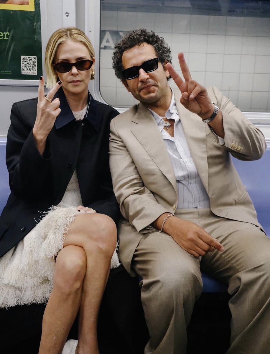 theronbrasil's tweet photo. O episódio do ‘Subway Takes’ com a participação de Charlize Theron estreia amanhã.

subwaytakes | Instagram. https://t.co/TMZvlTkJRR