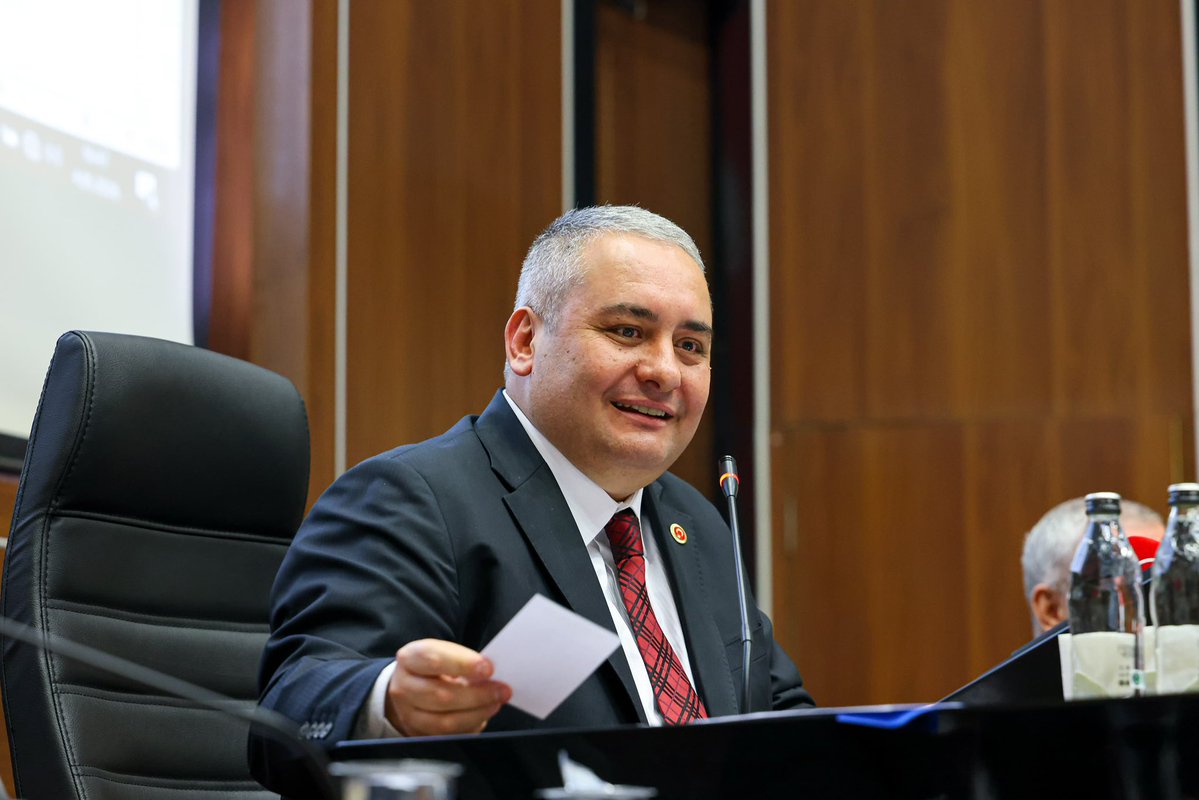 Dr. Mesut Özarslan tweet media