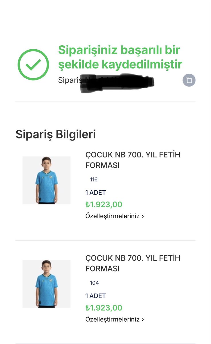 ik061's tweet photo. 61 numaralı formalarımız yolda. Yolunuz süper lig, duruşunuz daim olsun ❤️💙🤍💚 @BursasporSk https://t.co/0xe896sBsJ