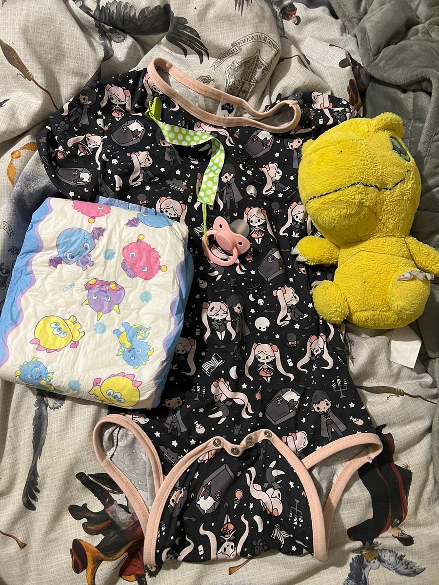 Abdl mommy tweet media