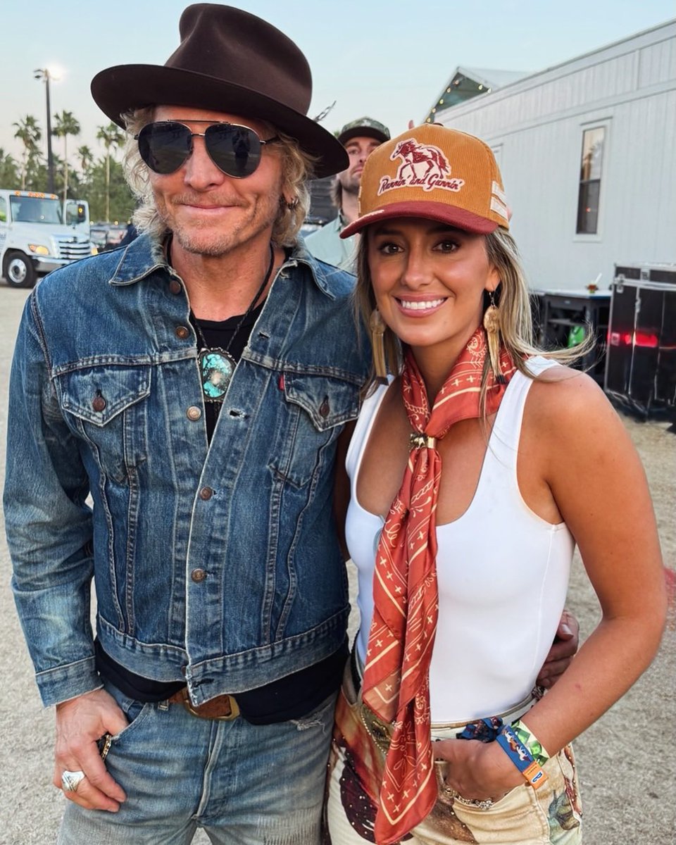 bellbottomcntry's tweet photo. Lookin' for a Mother's Day gift? Have her twin with Lainey wearin' the Runnin' and Gunnin' hat! Order now at https://t.co/Tm5vv2afzR https://t.co/iK9p8w0v5S
