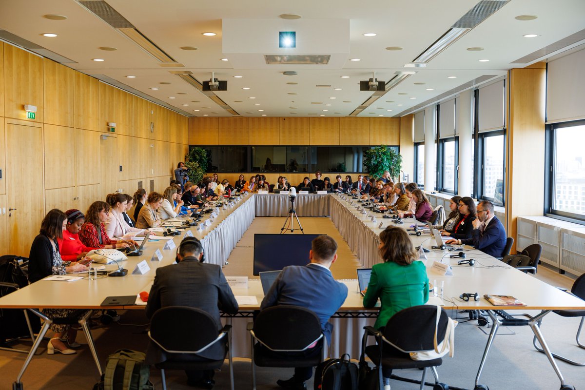 eulacfoundation's tweet photo. 🌎🤝🇪🇺 A milestone for birregional cooperation on care: today, countries from the European Union, Latin America and the Caribbean have taken the first formal step in implementing the EU–LAC Biregional Care Pact.

Gathered in Berlin, representatives of the states participating in the Pact agreed on working methods and coordination mechanisms for the National Focal Points Network, and jointly defined the priorities for their agenda for the 2026–2027 period.

This pioneering mechanism, adopted at the CELAC–EU Summit in Santa Marta in November 2025, places wellbeing, dignity and equality at the heart of the relationship between both regions — recognising that care systems are a fundamental pillar of our societies.

https://t.co/lou5gyg8qN

#EULAC #PactoCuidados #CarePact