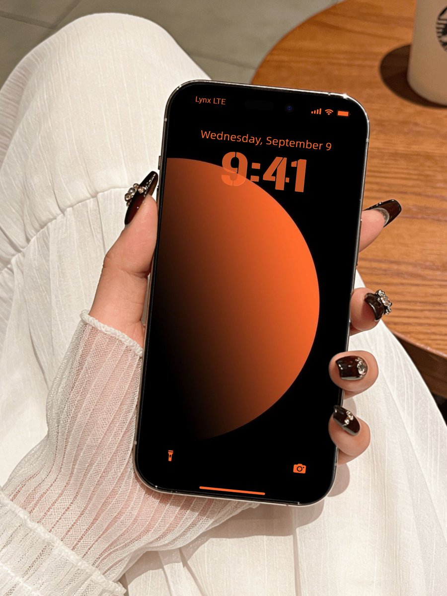 lynxchizzy's tweet image. New wallpaper 
#iOS #Lockscreen