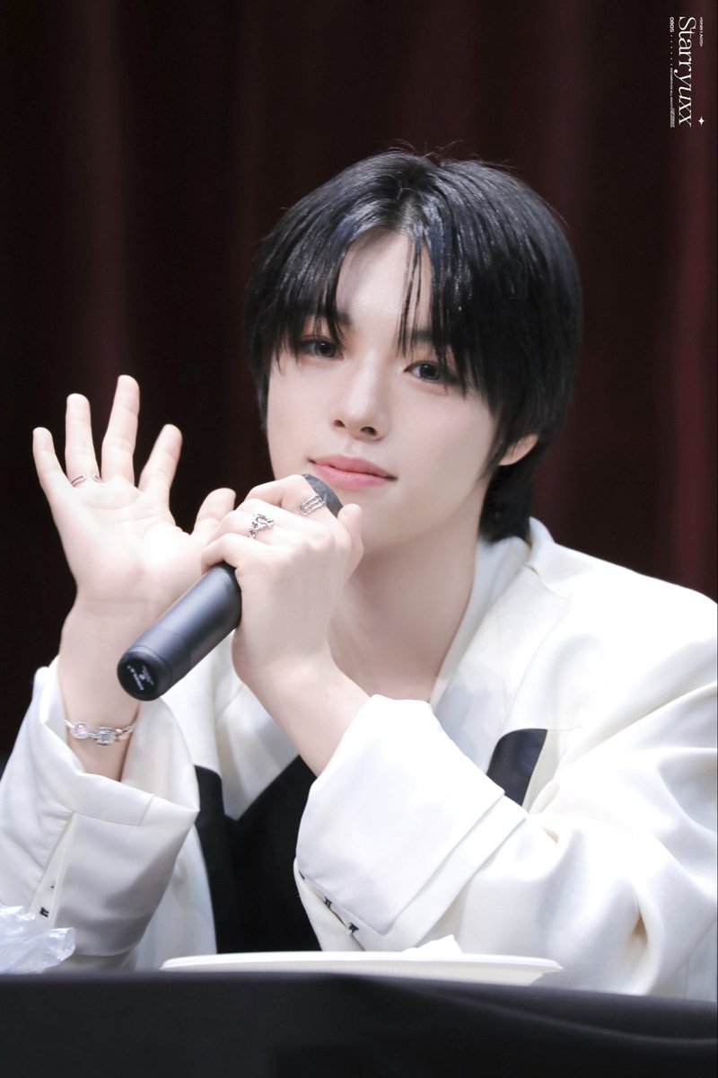 Starryuxx_'s tweet photo. 260503

#SENA #세나
#KEYVITUP #키빗업 https://t.co/ws8EybGosp