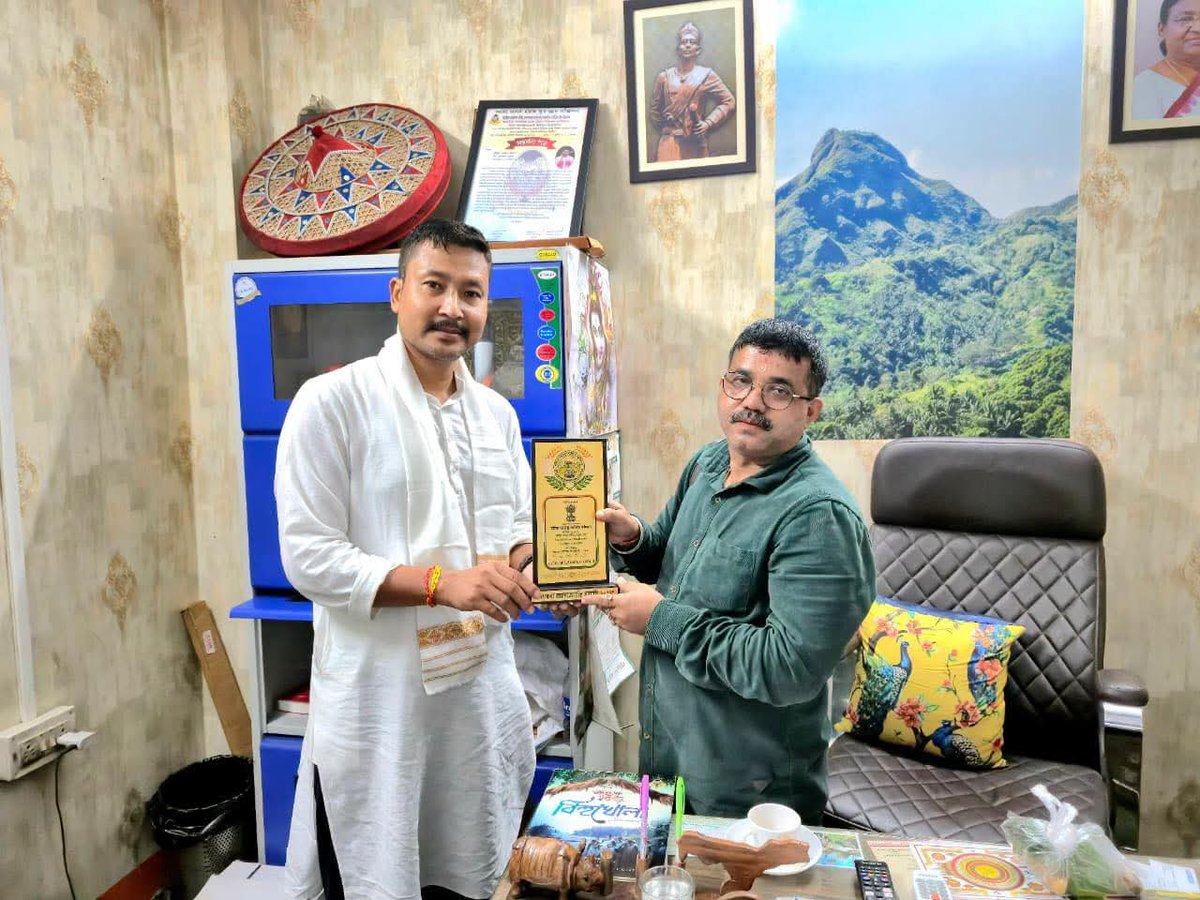 CMDavidChetia's tweet photo. Congratulations to Jibesh Roy who has won as an MLA candidate from Bilashipara Constituency under Asom Gana Parishad. Wishing him a bright future ahead. 

#assam #dibrugarh_assam #dibrugarh #bilashipara #matakautonomouscouncil https://t.co/EBIjY7SmOR