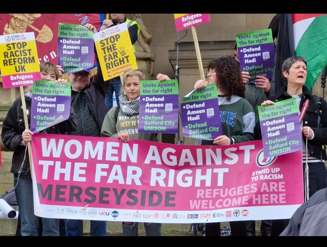 dodgson_sally's tweet image. Great May day march through #Liverpool today. Behold the zero police presence..... Now tell me how a genuine march for Peace is called a "Hate march"🤷‍♀️✊️✌️💞
#WAFR #SUTR #FREEPALESTİNE