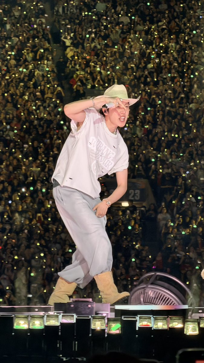 cutelysuga's tweet photo. jhope cowboy hat photos from El Paso day 2 https://t.co/iIQe4ZJFpm