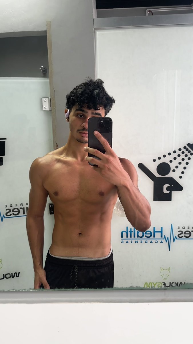 - 𝐿𝒾𝓅𝑒 tweet media