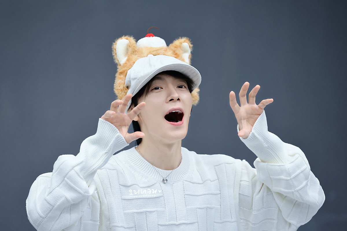 sweetbunny_04's tweet photo. 260426 soundwave팬싸

🐯🐾

#DONGHAE #동해 #ALIVE
#슈퍼주니어 #superjunior
@donghae861015 https://t.co/Dbx2T5PBiD