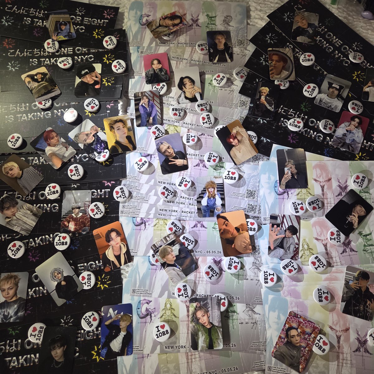 MINE AND <a href="/lovlyjinwoo/">jennᰔ</a> 'S FREEBIES FOR TOMORROW~ 
(Photocards are extras from LA)
Can't wait to meet more 1DERZ!! 

#ONEOREIGHT #10R8 #1OR8inUSA #10R8inNY #10R8TOURGATHER #GATHERintheAmericas #GATHER